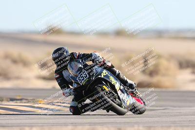 media/Dec-07-2025-CVMA (Sun) [[3e7d2de5dc]]/Race 11-Formula 2-CVMA Hooligans-American Thunder/